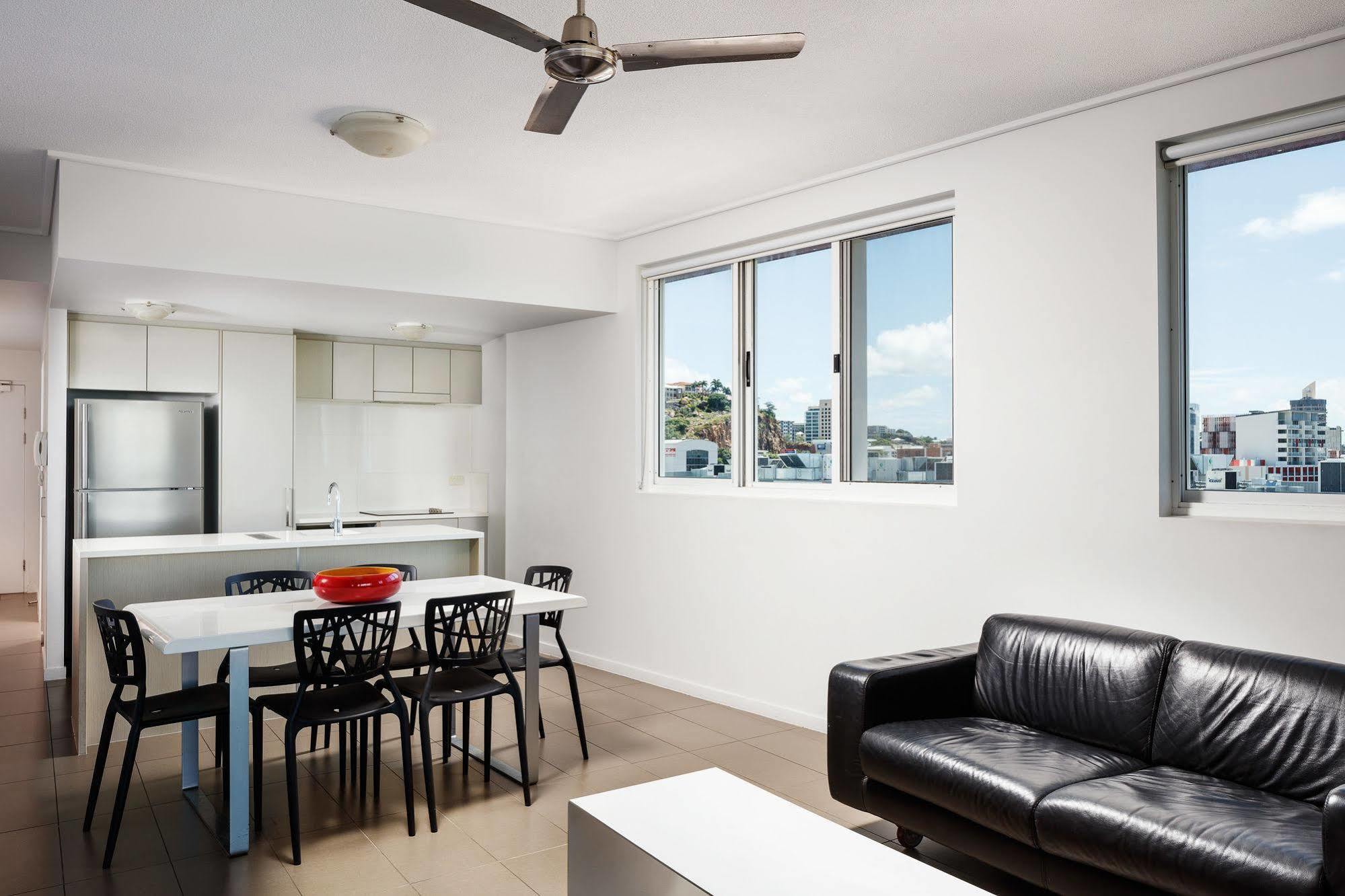 Central Holborn Apartments Townsville Zewnętrze zdjęcie